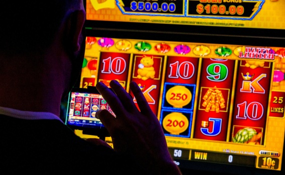 Online Slot Machine Strategies for Winning With the Joker Slot Machine