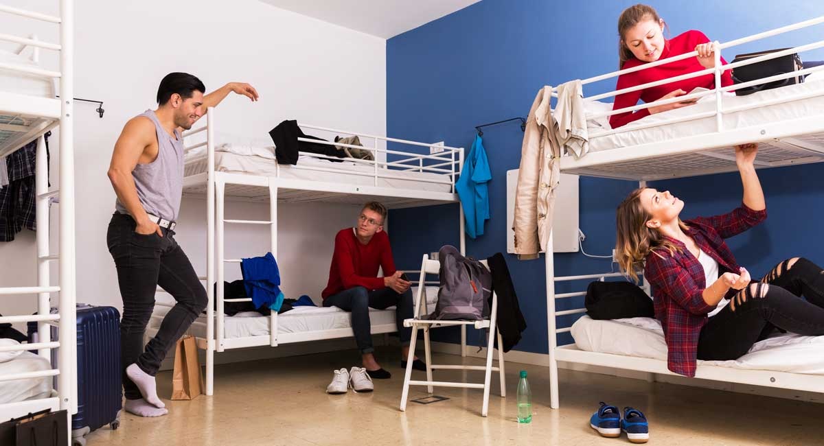 Hotel Vs Hostel – Which One Should You Choose?